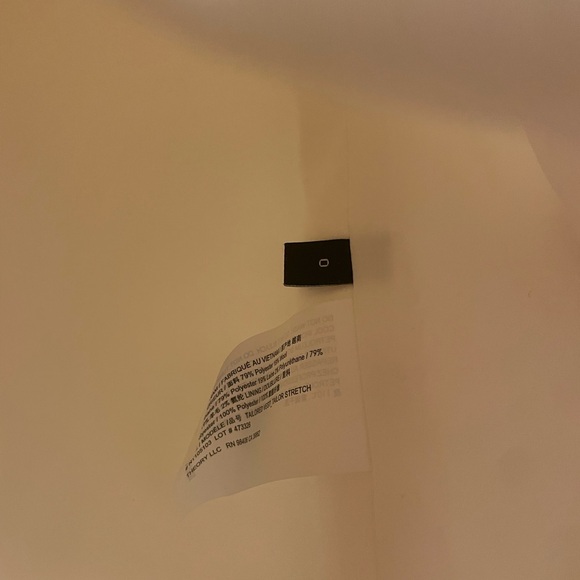 NWOT Theory Tailored Wool-Blend Vest in Ivory, size 0 - Picture 9 of 10